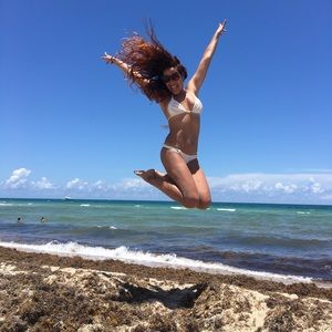 Meet your Posher, Joan